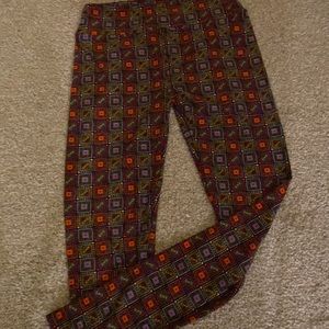LuLaRoe leggings.
